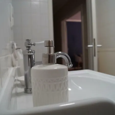 公寓 Liebevoll Eingerichtete Ferienwohnung Am Rande Von Berlin 马洛